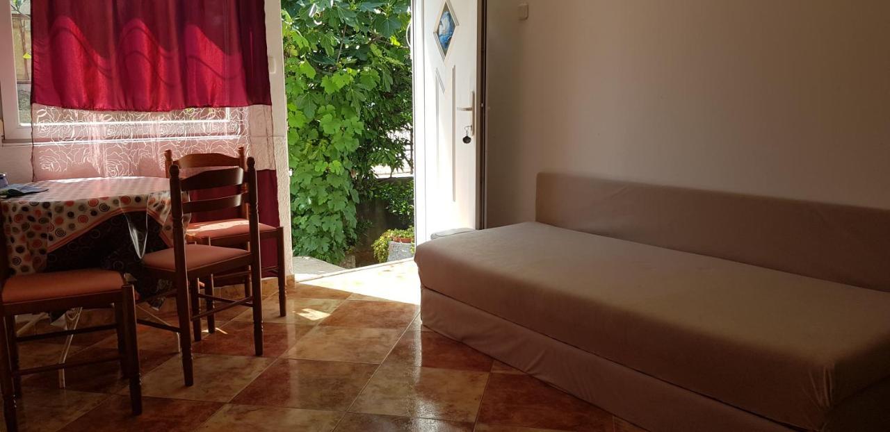 App Borna Daire Crikvenica Dış mekan fotoğraf
